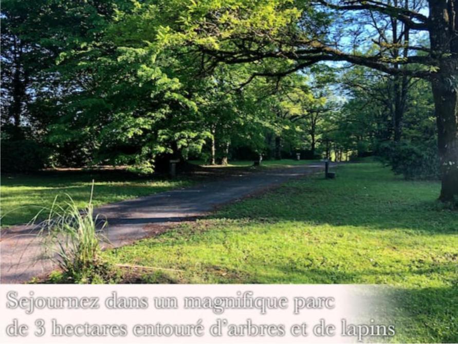 Chalet Dans Le Parc D'Un Manoir Du Xixeme Angles  Ngoại thất bức ảnh